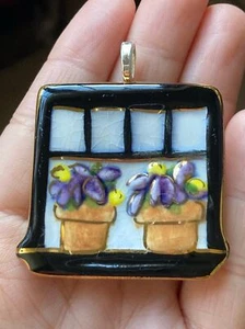 Handbemalte Keramik Fenster Blume Brosche Anhänger - Bild 1 von 4