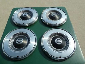 Set Of 4 Vintage 70s Mercury Hubcaps - Full Wheel Cover - 14" Like New - Picture 1 of 12