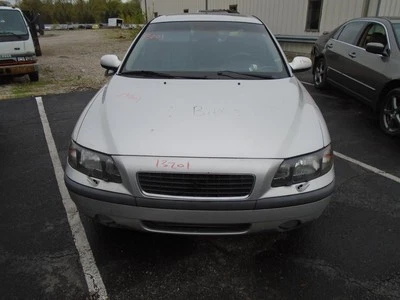 Passenger Right Fender S60 Fits 01-09 VOLVO 60 SERIES 1336649 - Imagem 1 de 4