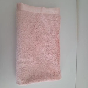 4Baby Pale Pink Fleece Satin Security Blanket Comforter Baby Wrap Nursery Pram - Picture 1 of 4