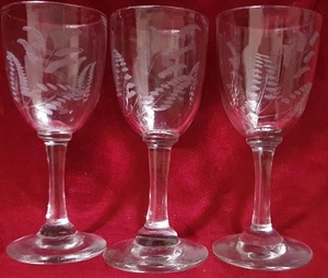 3x Vintage Victorian Fine Glass Stemmed Sherry Glasses Edged Grape Leaf Design. - Picture 1 of 4