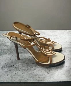 VALENTINO GARAVANI $1290 Leather Heels Shoes Metal Details 38 US7.5 - Picture 1 of 6