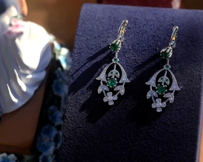 Pendientes Bonito Epoca Plateado Candelabro Laurel Engastado Cz Verde SB1 - Imagen 1 de 4