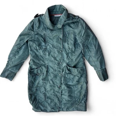 Gabardina DKNY Jeans verde oliva inspirada militar con cremallera, talla L Foto 1 de 4