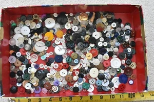 Vintage Sewing Button Lot, 9.8 Ounces Net Weight Lot, B10 - Picture 1 of 5