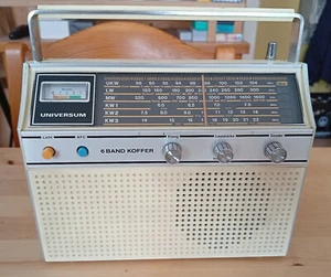 Universum 6 Band Koffer-TRN 2841 Kurzwellenradio 1974 Vintage schöner Zustand! - Zdjęcie 1 z 6