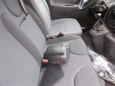 Moyeu arriere gauche CITROEN JUMPY 2 - Photo 1/4