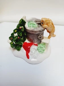 Abt. 56 Schneedorf Katze im Mülleimer Figur Keramik Deko Weihnachtsbaum  - Bild 1 von 10