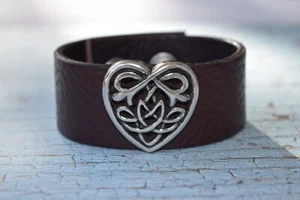 Celtic Irish Scroll Silver Heart Concho Handmade Brown Leather Cuff Bracelet - Picture 1 of 2
