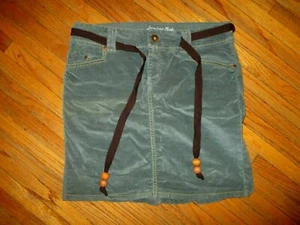 AMERICAN EAGLE GREEN SOFT BRUSHED SKIRT with Wood Beaded Belt Stretch - Size 4 - Picture 1 of 3