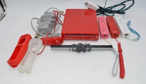 Nintendo Wii Limited Edition ROT Videospielkonsole RVL-001 mit Controller Bundle - Bild 1 von 3