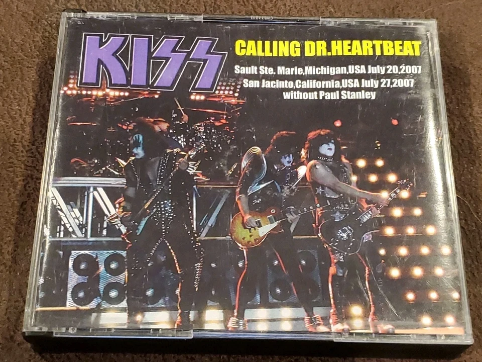 KISS Live 3 CD set FAMOUS 2007 Concert SAN JACINTO w ERIC SINGER on Vocals RARE - Imagem 1 de 4