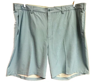 Mens Used Reebok Golf /Size 54 /Aqua Small Check Shorts - Picture 1 of 4