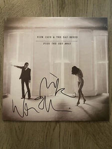 ÁLBUM DE VINILO FIRMADO NICK CAVE WARREN ELLIS PUSH THE SKY AWAY BAJO Y PSA DE AUTENTICIDAD - Imagen 1 de 3