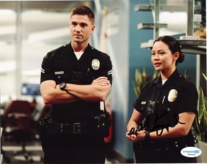 Melissa O'Neil The Rookie TV Show Lucy Chen Signed 8x10 Photo w/ACOA SD59746 - Picture 1 of 1