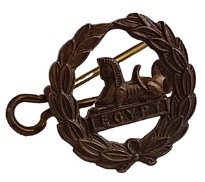 Gloucestershire Regiment Back Badge Brass 2 Lugs 20 mm Antique Original - Picture 1 of 12