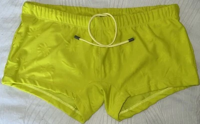 MUESTRA Baúl de Natación Mr Turk 32 Nuevo sin Etiquetas Árboles en Relieve Verde $158 Mediano M Natación Foto 1 de 4