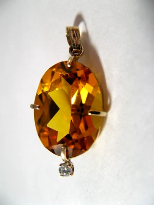 COLGANTE HECHO A MANO ORO AMARILLO 14K DIAMANTE 0,4 QUILATES CITRINO ORO 0,05 QUILATES 2,9 gr Foto 1 de 4