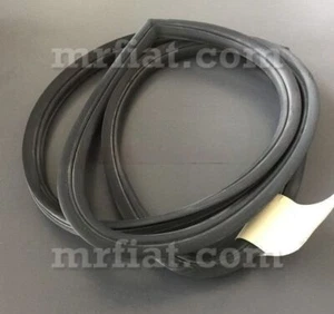 Lancia Flavia Berlina 2nd Series Rear Window Weatherstrip Seal (Type 819 Corner) - Picture 1 of 1