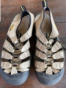 KEEN Newport H2 Sandals Women’s Size 9.5 Tan Black Hiking Trail Shoes Waterproof