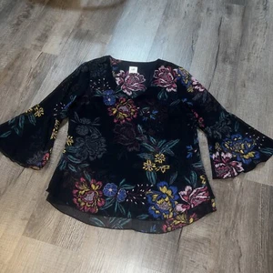 Cabi #3506 Olivia Blouse, Bell Sleeve, Floral, 3/4 Sleeve, Navy, Career, Size S - Picture 1 of 7