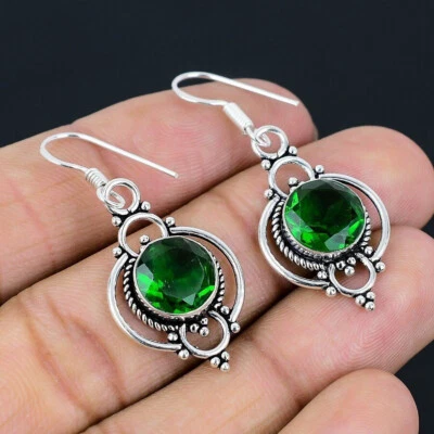 Dazzling Diopside Gemstone 925 Sterling Silver Handmade Earring S-42 - Image 1 of 4