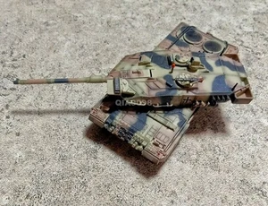 Nuevo 1/72 Alemán 2A6 Leopardo Principal Tanque de Batalla Desierto Camuflaje Metal + Modelo de Plástico - Imagen 1 de 3