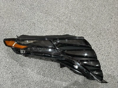 Used 2022 2023 2024 HYUNDAI TUCSON HEADLIGHT RIGHT PASSENGER LED 92208-N9 OEM - Image 1 of 4