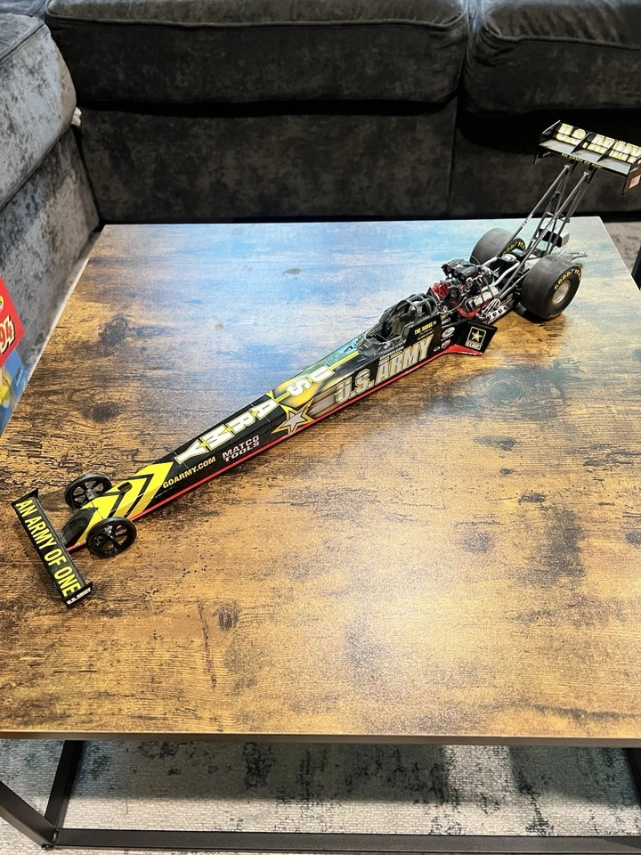 Tony Schumacher 1:16 U.S. Army Dragster “The Sarge” ‘03 Diecast – 1 of 1750 MIB - Image 1 of 4
