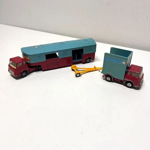 Corgi Major Toys. Articulated Chipperfield’s Circus Horse Box + Tractor Unit - Picture 1 of 14
