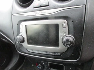 2013 ALFA ROMEO MITO FACELIFT TOUCH SCREEN SYSTEM GENUINE GOOD CONDITION - Picture 1 of 3