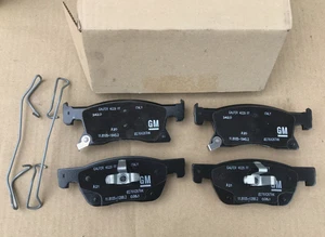 Vauxhall Bremsbelagsatz vorne - 39103797 **Original neues Vauxhall OEM-Teil** - Bild 1 von 6