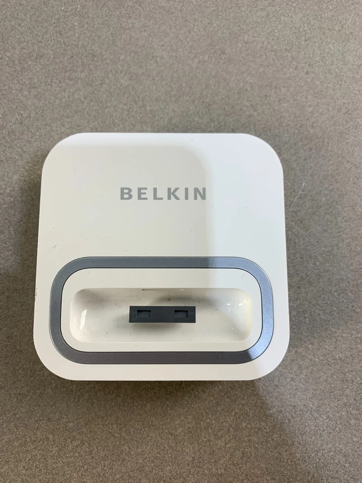 Base de alimentación Belkin para iPod F8Z065-RX Foto 1 de 4