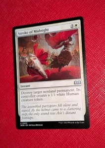 MTG  WILDS OF ELDRAINE  Uncommon STROKE OF MIDNIGHT NM - Imagen 1 de 3