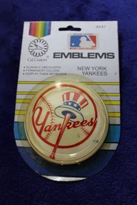 NOS Cal Custom New York Yankees Grille Badge Topper Sign Accessory Bumper - Picture 1 of 5