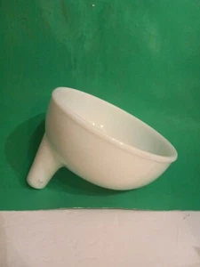 Sunbeam Juicer Bowl Milk Glass Flawless Mixmaster Attatchment 1971 - Picture 1 of 6