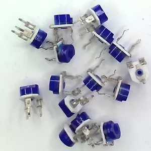 10x 200K TRIMPOT Variable Resistor Carbon Top Adjust - Bild 1 von 2