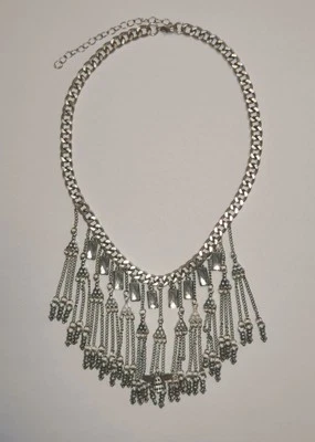 Collana Frangie Metallo Strass - Catena con Pendaglio e Ape - Immagine 1 di 4