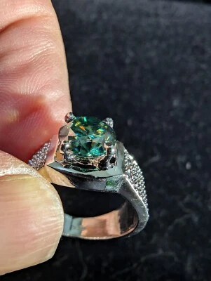 Anillo para hombre de 2,77 quilates Vvs1 azul-verde corte redondo moissanita y 48 diamantes 925 talla 9 Foto 1 de 4