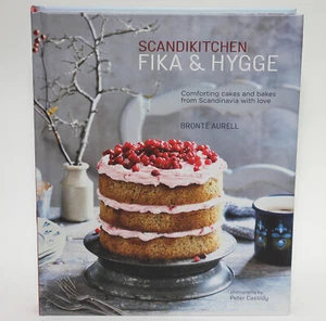 FIKA & HYGGE Comforting Cakes & Bakes Scandinavia With Love - 2016 HC Coockbook - Imagen 1 de 8