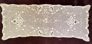 Vintage French Princess Lace Runner A521 - Picture 1 of 7