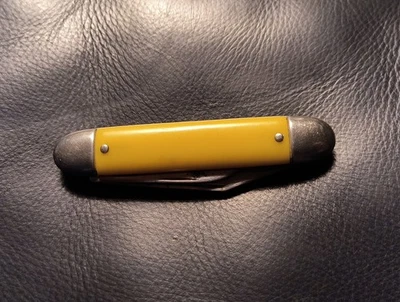 Navaja de Bolsillo Plegable EQUAL END CIGAR JACK Hecha en EE. UU. CON ASAS AMARILLAS LISAS Foto 1 de 4