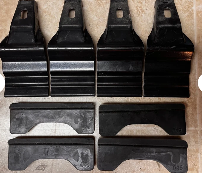 Kit de ajuste de sistema de portaequipajes de techo Thule 5179 negro (paquete de 4) para Chevrolet Colorado Foto 1 de 1