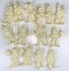*14pcs* Elves Dwarves Gnomes Figures Vintage Plastic Toys 2 Complete Sets of 7 - Picture 1 of 9