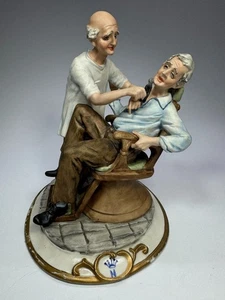 CAPODIMONTE GIANNI MERLO BISKUITPORZELLAN FIGUR ZAHNARZT DENTIST mit Patient - Picture 1 of 7