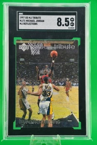 1997-98 Upper Deck MJ Tribute #MJ71 Michael Jordan Chicago Bulls HOF SGC 8,5 - Foto 1 di 2