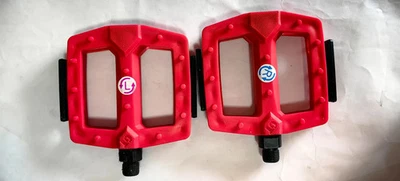 Pedales de bicicleta GT BMX 1 par Foto 1 de 3