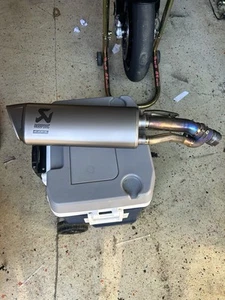 2025 Honda Cbr1000rr-r Sp Fireblade Akrapovic Exhaust. Brand New - Picture 1 of 3