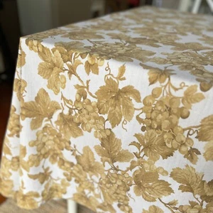 Williams-Sonoma Italy Sauvignon Grapes Linen Blend Tablecloth 71x96 Toile Gold - Picture 1 of 13