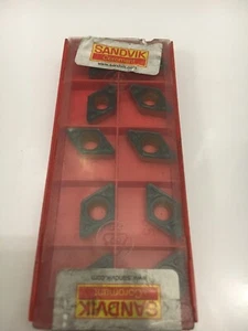 SANDVIK COROMANT  DCMT 11T312-KR 3215 Nuevo - Picture 1 of 3